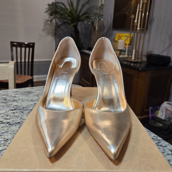 NEW Christian Louboutin Iriza d’Orsay Pumps in Light Gold Size 38/85mm Heels - Picture 8 of 16